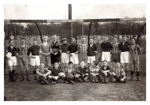 Zwei Jugendmannschaften von 96 und Eintracht, 1926