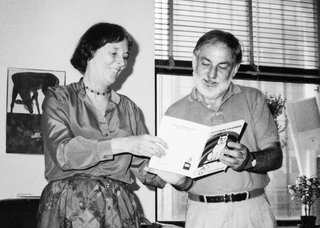 Eric Carle und Ann Beneduce, c. 1982