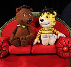 Bär_Tiger_Sofa_5810