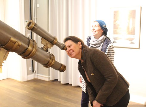 Die Museumsdirektorin als Sternenforscherin