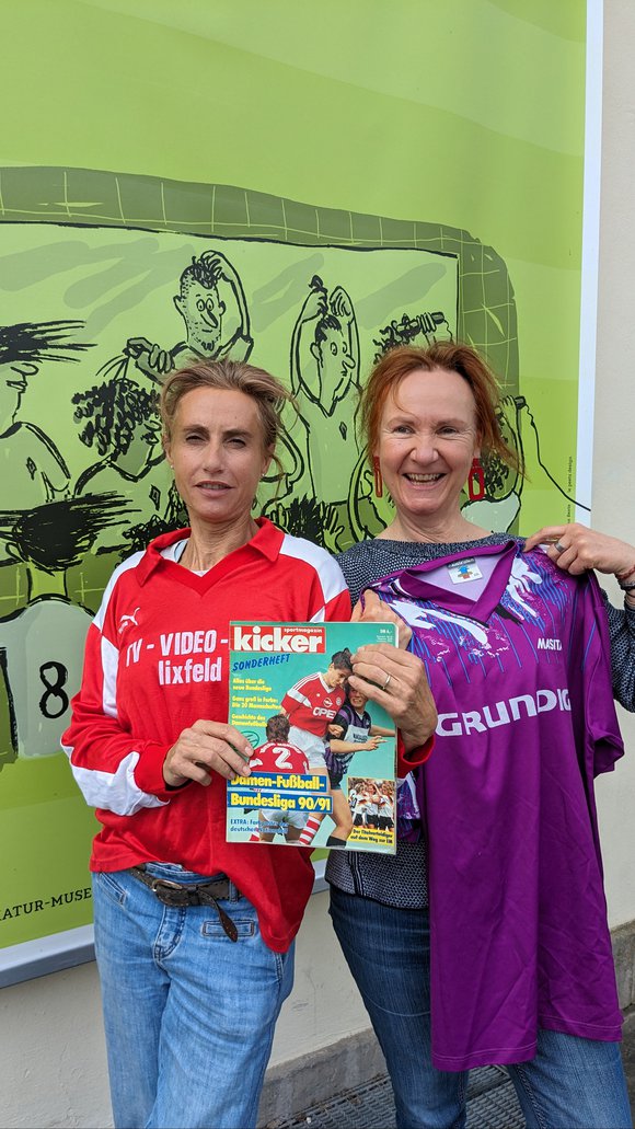 Frauensalon Yvonne Viñals-Gerken und Gundi Doppelhammer